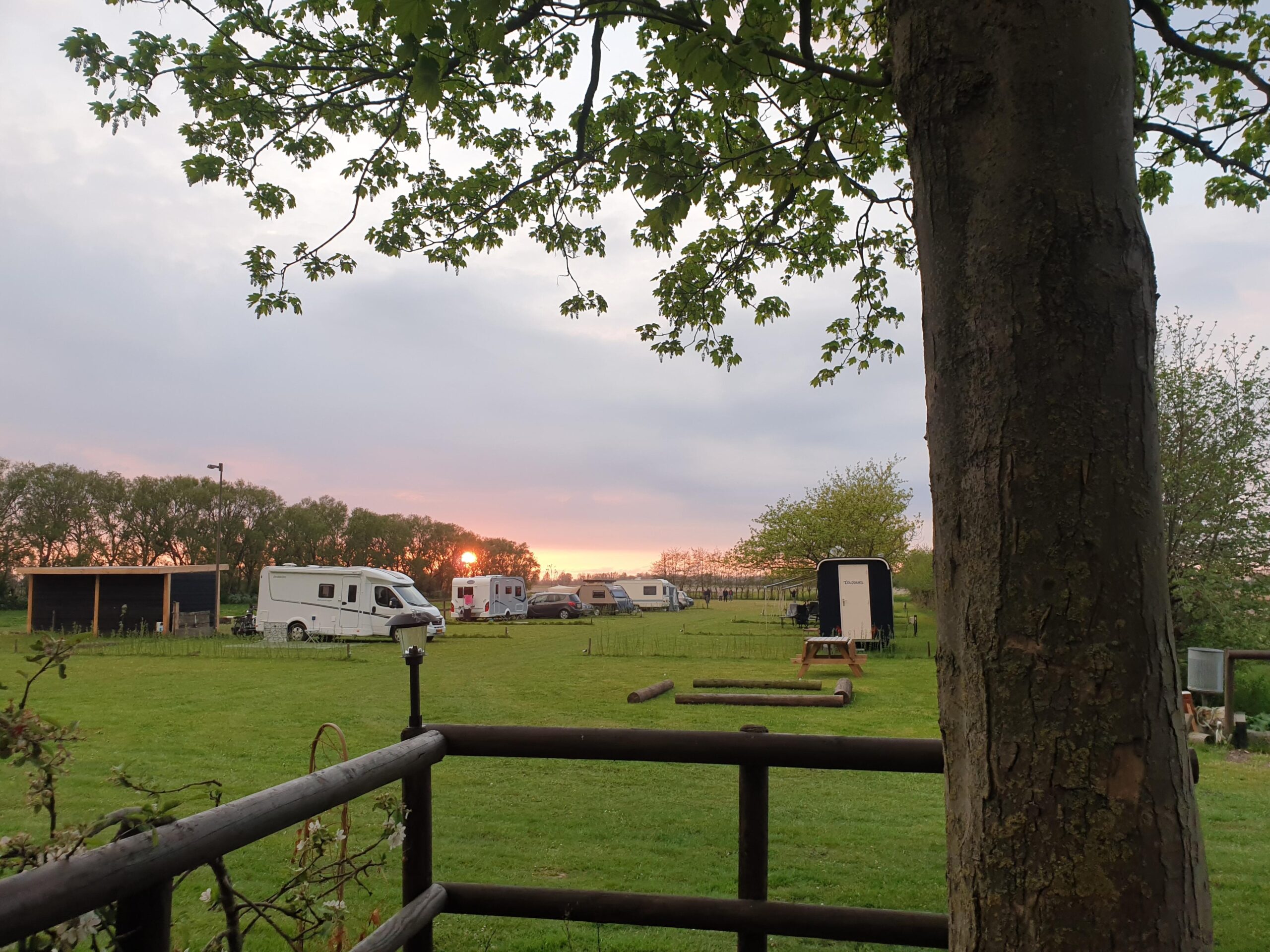 Kastanjehoevego gezellig bezet